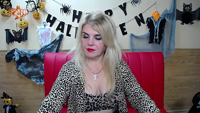 Julya Barbi online show from October 2025 06:25:02 PM