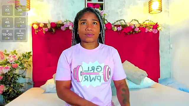 Snapshot of SilvannaFit chatting on September 2025 11:48:01 AM SilvannaFit online show from September 2025 11:48:01 AM