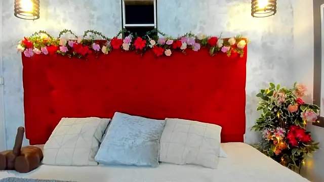 Snapshot of SilvannaFit chatting on November 2025 12:16:01 PM SilvannaFit online show from November 2025 12:16:01 PM