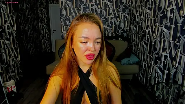 Christy Little online show from December 2024 08:00:02 AM