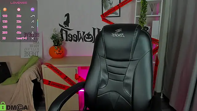 Christy Little online show from October 2025 12:23:01 AM