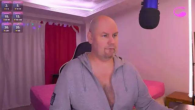 Snapshot of Julius-Dwayne chatting on January 2025 12:46:02 AM Julius-Dwayne online show from January 2025 12:46:02 AM