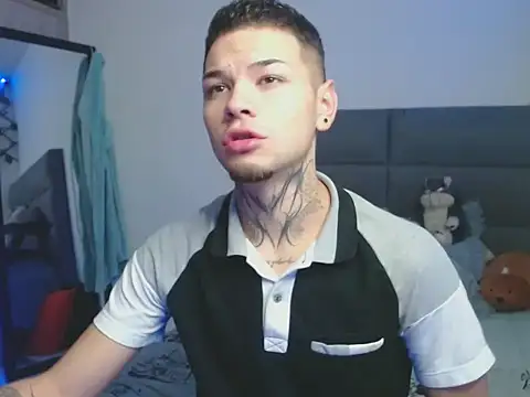 Snapshot of MarceloMilk chatting on October 2025 05:19:02 AM MarceloMilk online show from October 2025 05:19:02 AM