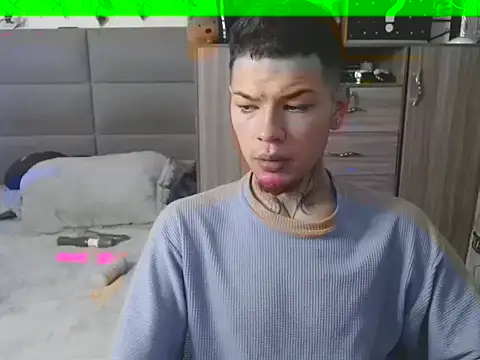 Snapshot of MarceloMilk chatting on November 2025 04:47:02 AM MarceloMilk online show from November 2025 04:47:02 AM