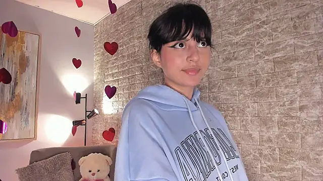 tamara aluna online show from February 2025 04:20:01 PM