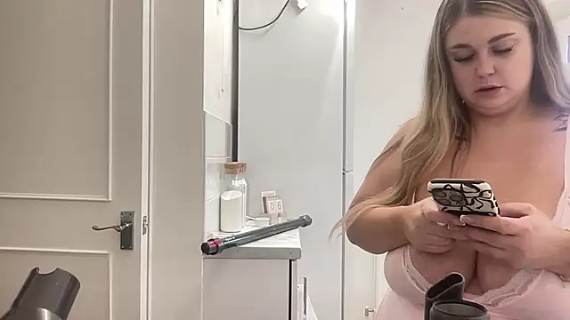blairbella online show from January 2025 01:51:02 PM