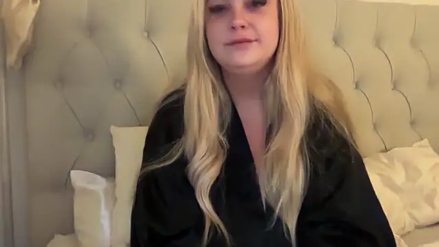 Snapshot of blairbella chatting on October 2025 05:00:02 AM blairbella online show from October 2025 05:00:02 AM