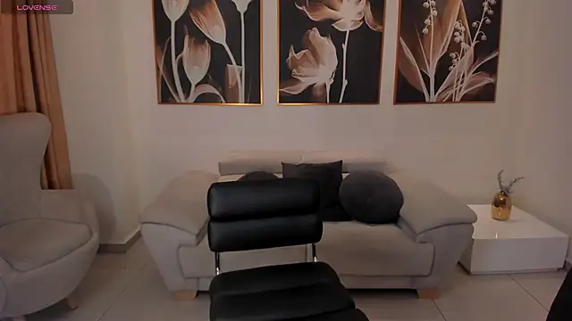 AlinaKravitz online show from February 2025 11:44:02 AM