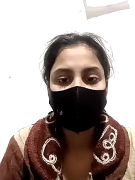 magicmoment00786 online show from December 2024 06:59:02 PM
