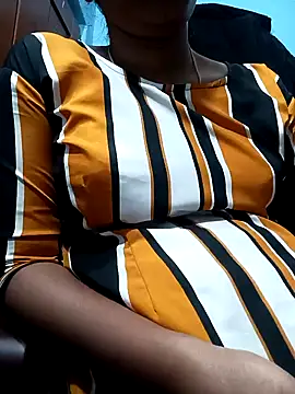 Snapshot of Tamillminnal chatting on January 2025 10:06:02 AM Tamillminnal online show from January 2025 10:06:02 AM