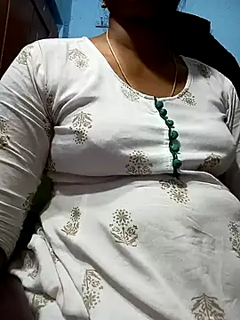 Snapshot of Tamillminnal chatting on January 2025 04:55:02 PM Tamillminnal online show from January 2025 04:55:02 PM