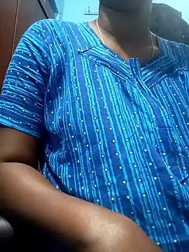 Snapshot of Tamillminnal chatting on January 2025 09:59:01 AM Tamillminnal online show from January 2025 09:59:01 AM