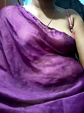 Snapshot of Tamillminnal chatting on February 2025 05:18:01 PM Tamillminnal online show from February 2025 05:18:01 PM