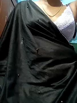 Snapshot of Tamillminnal chatting on February 2025 11:32:02 AM Tamillminnal online show from February 2025 11:32:02 AM