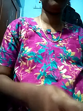 Snapshot of Tamillminnal chatting on February 2025 01:05:02 PM Tamillminnal online show from February 2025 01:05:02 PM