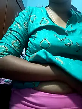 Snapshot of Tamillminnal chatting on February 2025 05:55:01 AM Tamillminnal online show from February 2025 05:55:01 AM