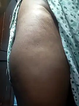 Snapshot of Tamillminnal chatting on February 2025 06:56:02 PM Tamillminnal online show from February 2025 06:56:02 PM