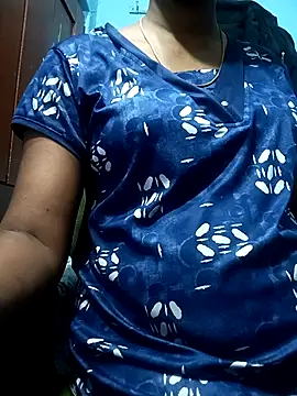 Snapshot of Tamillminnal chatting on February 2025 05:58:02 PM Tamillminnal online show from February 2025 05:58:02 PM