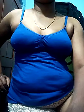 Snapshot of Tamillminnal chatting on March 2025 06:21:02 PM Tamillminnal online show from March 2025 06:21:02 PM