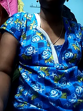 Snapshot of Tamillminnal chatting on March 2025 01:06:02 PM Tamillminnal online show from March 2025 01:06:02 PM