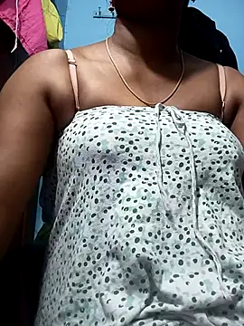 Snapshot of Tamillminnal chatting on March 2025 01:46:01 PM Tamillminnal online show from March 2025 01:46:01 PM