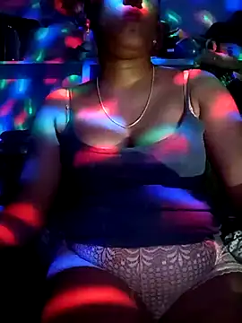 Snapshot of Tamillminnal chatting on March 2025 05:28:02 PM Tamillminnal online show from March 2025 05:28:02 PM