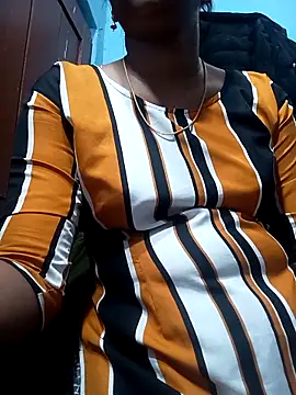 Snapshot of Tamillminnal chatting on March 2025 07:12:02 AM Tamillminnal online show from March 2025 07:12:02 AM