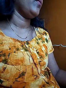 Snapshot of Tamillminnal chatting on October 2025 10:16:02 AM Tamillminnal online show from October 2025 10:16:02 AM