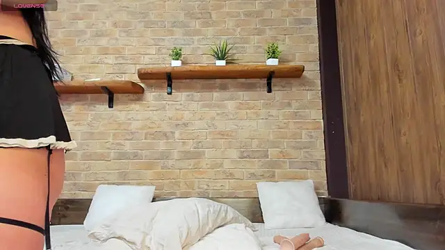 Lizzyvixxx online show from February 2025 01:28:01 PM