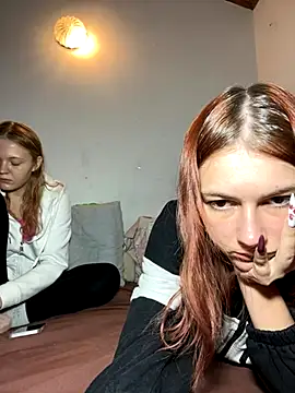 Snapshot of ella_grays chatting on October 2025 07:12:02 PM ella grays online show from October 2025 07:12:02 PM