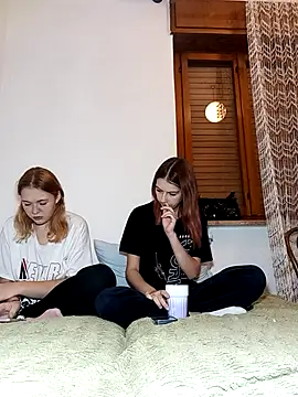 Snapshot of ella_grays chatting on October 2025 05:48:02 PM ella grays online show from October 2025 05:48:02 PM