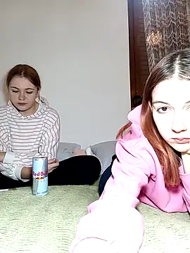 Snapshot of ella_grays chatting on October 2025 06:41:02 PM ella grays online show from October 2025 06:41:02 PM