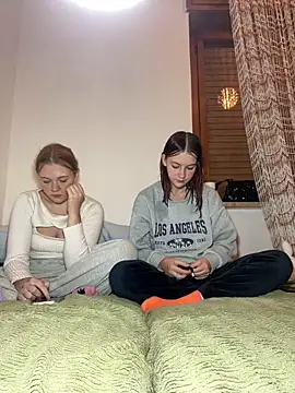 Snapshot of ella_grays chatting on October 2025 05:53:01 PM ella grays online show from October 2025 05:53:01 PM