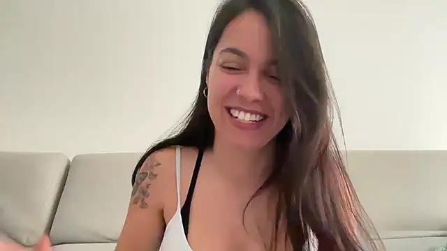 Snapshot of AmaraBella69 chatting on January 2025 10:14:02 AM AmaraBella69 online show from January 2025 10:14:02 AM