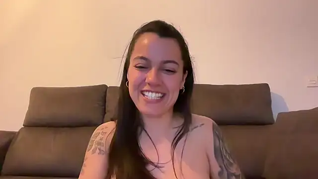 Snapshot of AmaraBella69 chatting on February 2025 09:59:01 PM AmaraBella69 online show from February 2025 09:59:01 PM