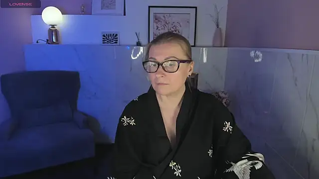 AlexandraKind online show from January 2025 02:14:02 AM