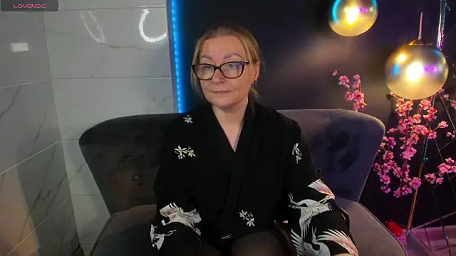 AlexandraKind online show from January 2025 11:12:01 PM