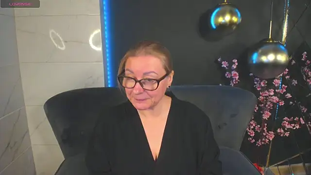 AlexandraKind online show from January 2025 04:50:02 PM