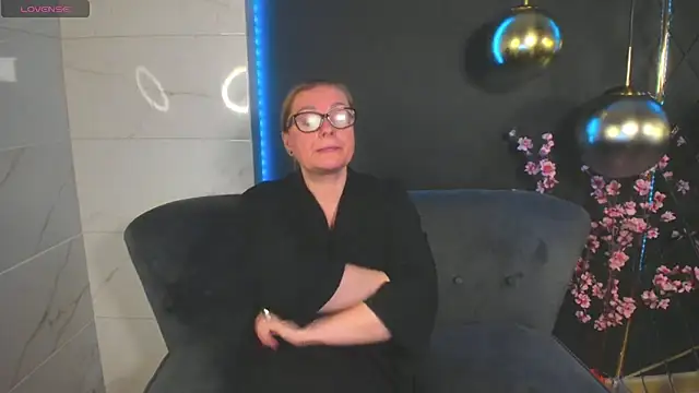AlexandraKind online show from January 2025 05:01:02 AM