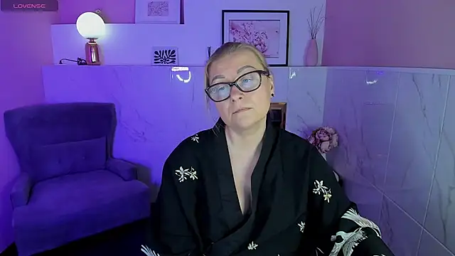 AlexandraKind online show from January 2025 07:37:01 PM