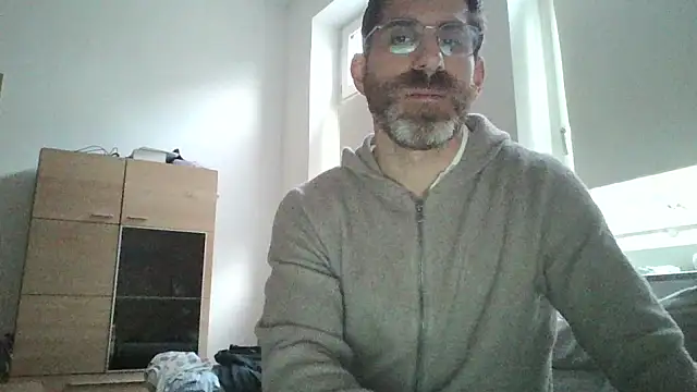 alcatraz009 online show from October 2025 04:27:02 PM