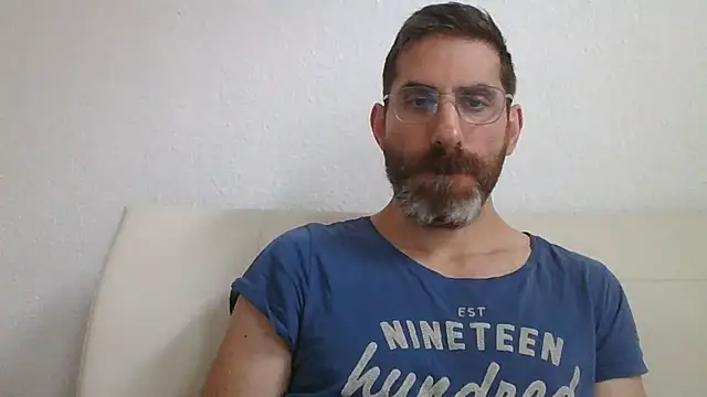 alcatraz009 online show from November 2025 01:57:01 PM