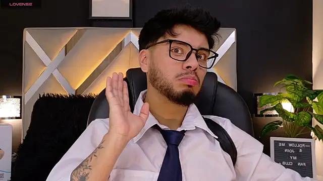 Tommidubois online show from November 2025 04:34:02 AM