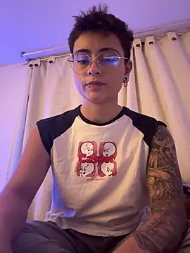 Snapshot of Chriss_gomez2 chatting on September 2025 12:38:01 AM Chriss gomez2 online show from September 2025 12:38:01 AM