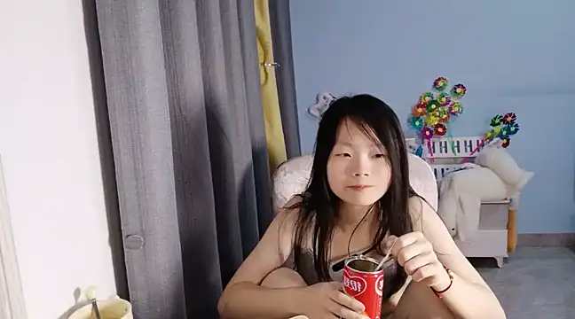 Lena-yyds online show from February 2025 01:33:01 PM