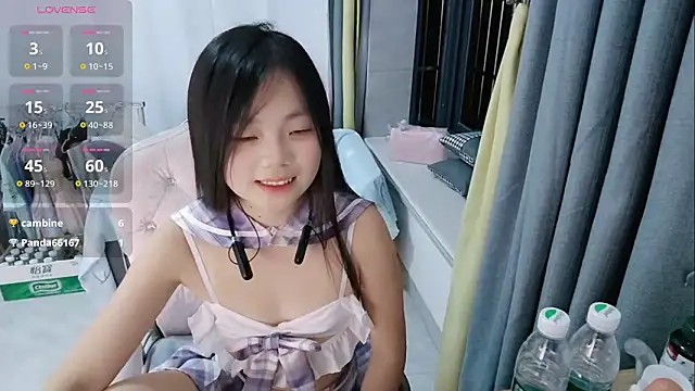 Snapshot of Lena-yyds chatting on October 2025 04:17:01 PM Lena-yyds online show from October 2025 04:17:01 PM