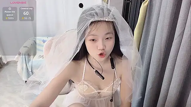 Snapshot of Lena-yyds chatting on November 2025 05:03:02 PM Lena-yyds online show from November 2025 05:03:02 PM