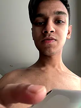indianrahullondon online show from December 2024 11:11:02 AM