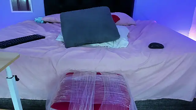 AlanaParker6  online show from March 2025 06:16:01 PM