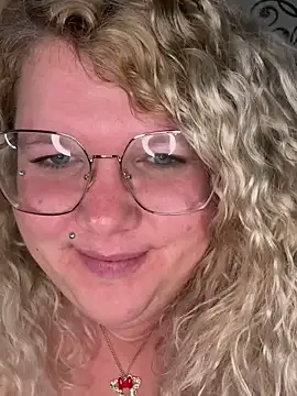 CurvyAnonymousGirl89 online show from January 2025 09:55:02 PM